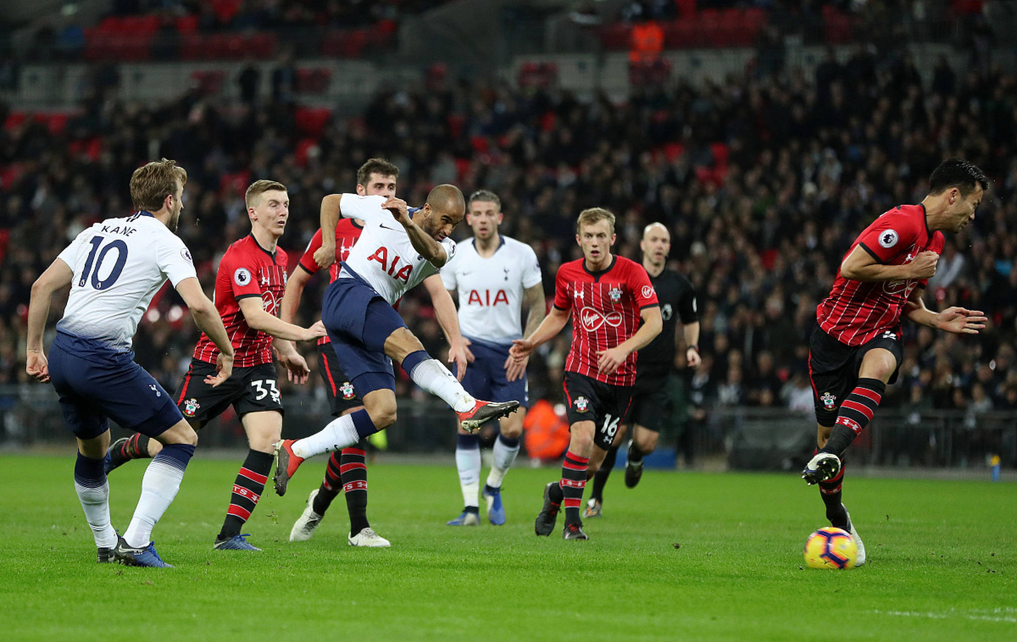 对俱乐部形 对俱乐部形